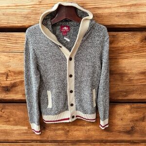 Brand new Roots Cabin fever wool Gray and Cream Men's Sweater size M
